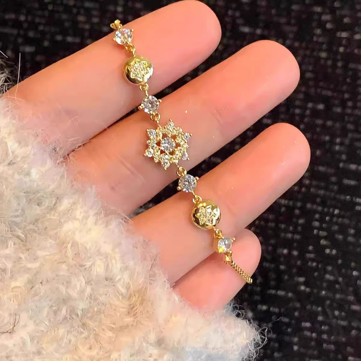 Bracelet Sparkling Zircon Flower Bracelet