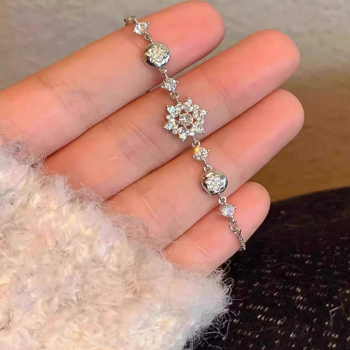 Bracelet Sparkling Zircon Flower Bracelet